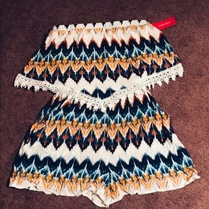 NWT Xhilaration Women’s Strapless Romper Small 🌻✨